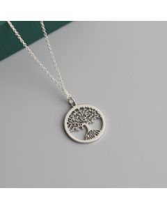 Minimal Circle Necklace